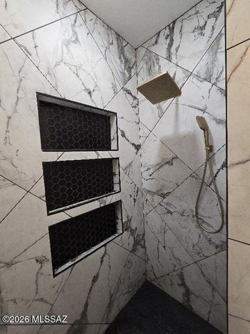 10371 E Bridgeport Street, Tucson, AZ 85747