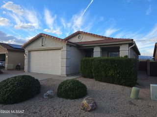 10371 E Bridgeport Street, Tucson, AZ 85747