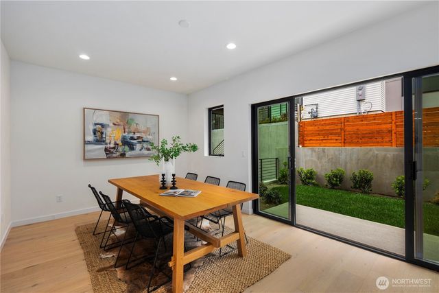 5248 23rd Avenue SW, Seattle, WA 98106