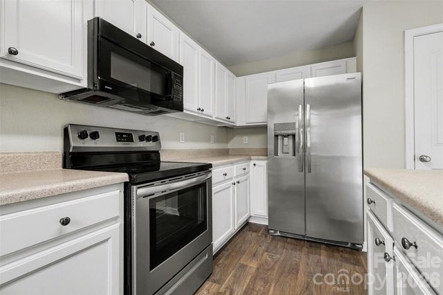 2100 Cranberry Woods Court, Charlotte, NC 28208