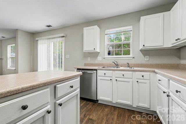 2100 Cranberry Woods Court, Charlotte, NC 28208