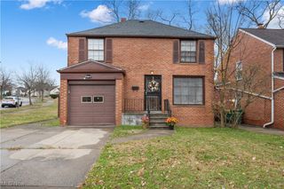 20814 Kenyon Drive, Maple Heights, OH 44137