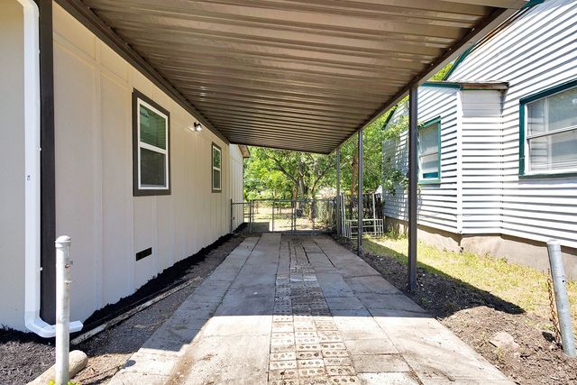 3335 S Ewing Avenue, Dallas, TX 75216