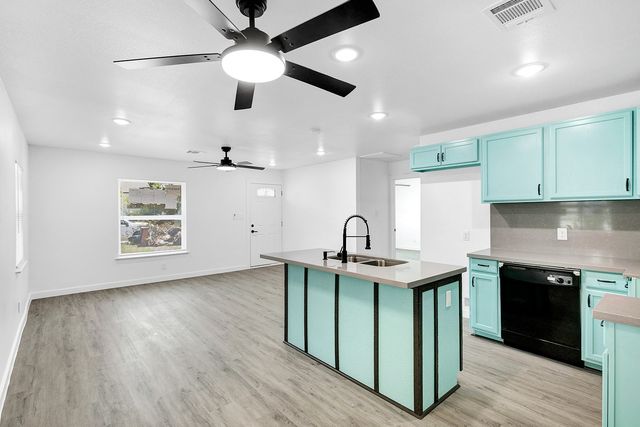 3335 S Ewing Avenue, Dallas, TX 75216