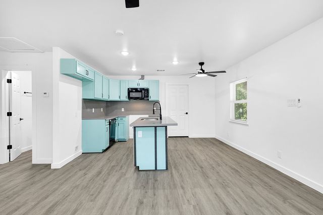 3335 S Ewing Avenue, Dallas, TX 75216
