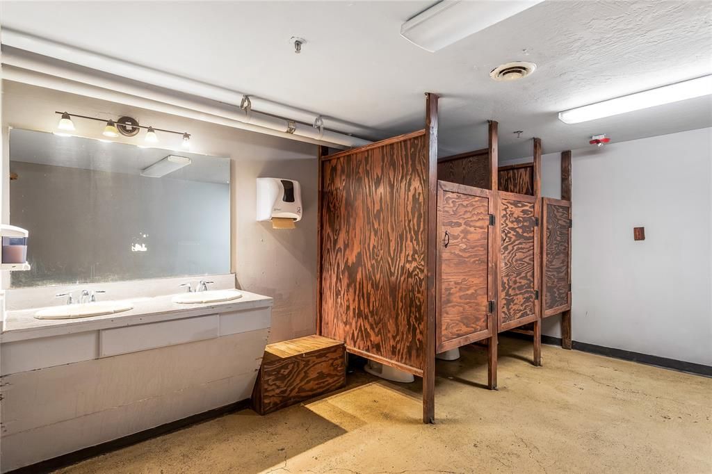 135 W Broadway Street, Missoula, MT 59802 photo 27