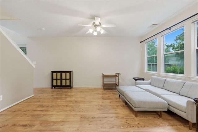 51 E Stedhill Loop, The Woodlands, TX 77384