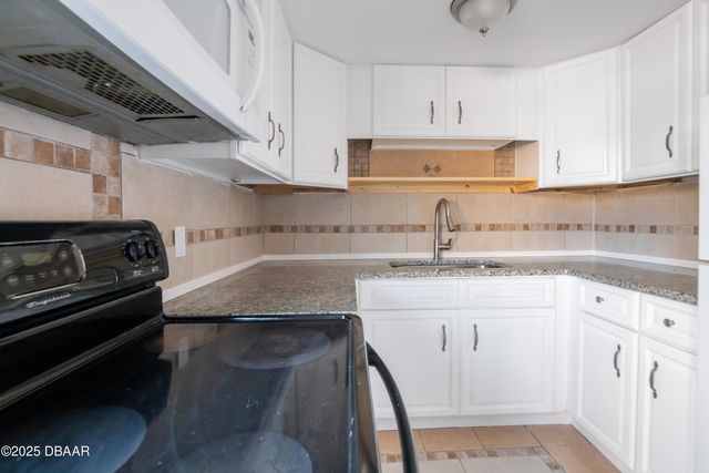 1600 S Palmetto Ave Apt 123, South Daytona, FL 32119