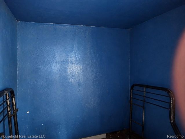18581 Goddard Street, Detroit, MI 48234