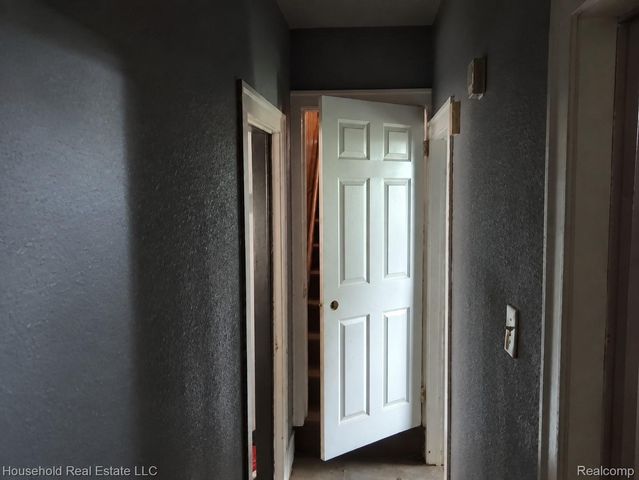 18581 Goddard Street, Detroit, MI 48234