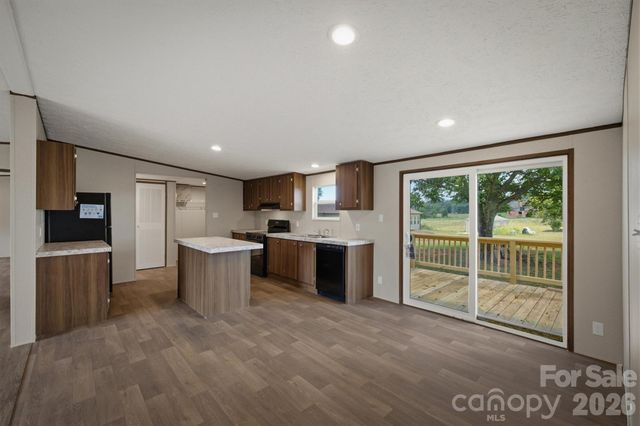 1894 Mesa Drive, Vale, NC 28168
