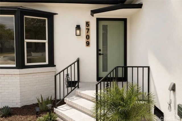 5709 Alviso, Los Angeles, CA 90043