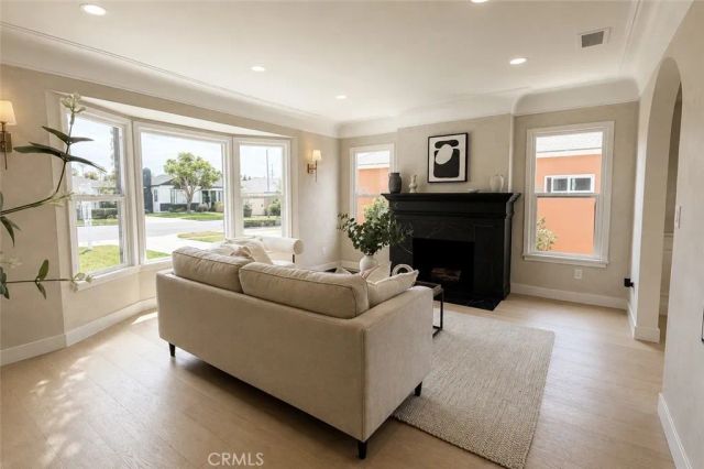 5709 Alviso, Los Angeles, CA 90043