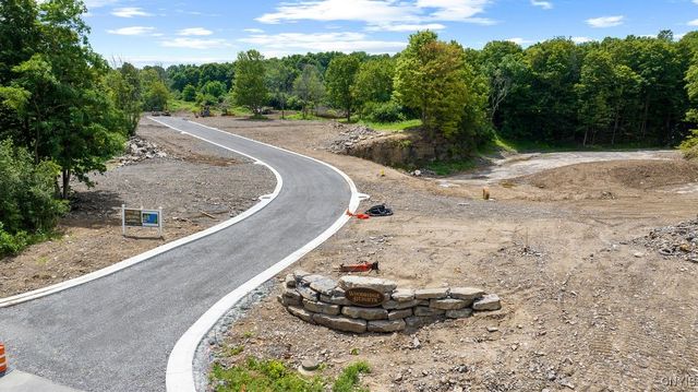 28A Free Fall Lane, Onondaga, NY 13215