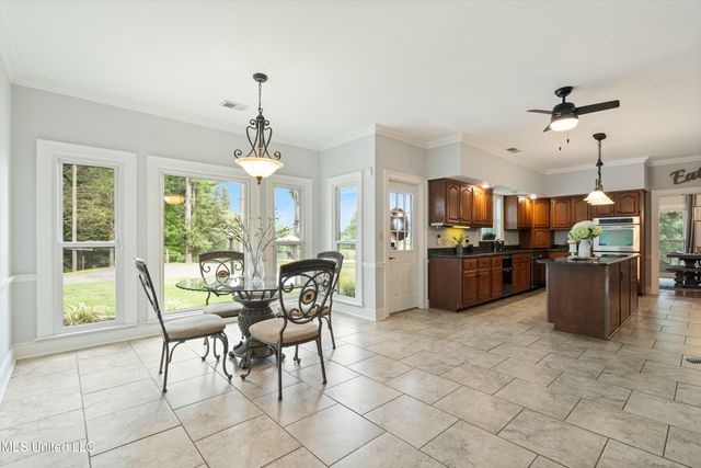 2140 Rader Creek Road, Sarah, MS 38665
