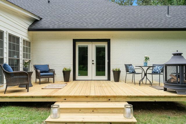 2140 Rader Creek Road, Sarah, MS 38665