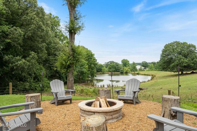 2140 Rader Creek Road, Sarah, MS 38665