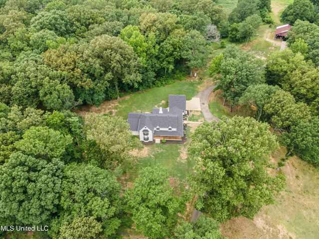 2140 Rader Creek Road, Sarah, MS 38665