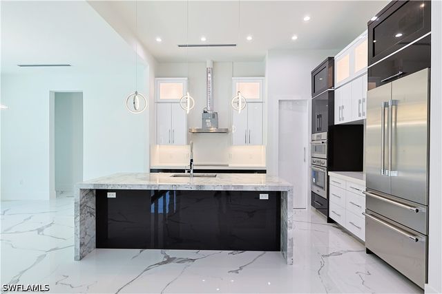 3430 1st AVE NW, Naples, FL 34120