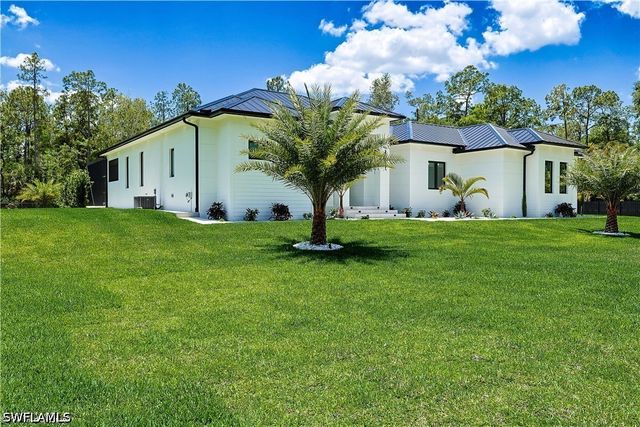 3430 1st AVE NW, Naples, FL 34120