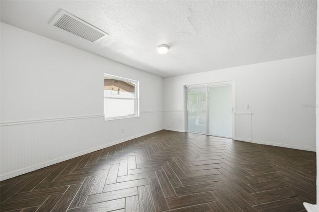 1065 FOXWOOD DRIVE, Lutz, FL 33549
