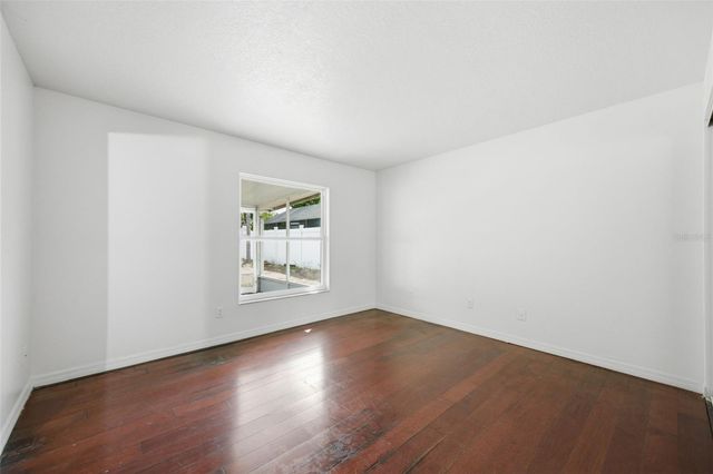 1065 FOXWOOD DRIVE, Lutz, FL 33549