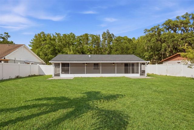 1065 FOXWOOD DRIVE, Lutz, FL 33549
