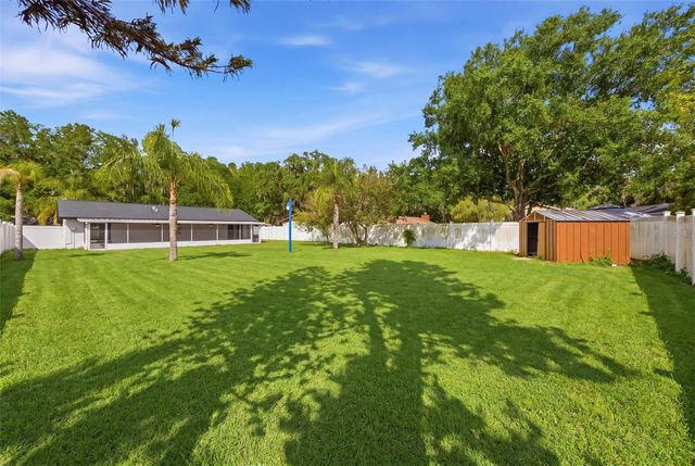 1065 FOXWOOD DRIVE, Lutz, FL 33549