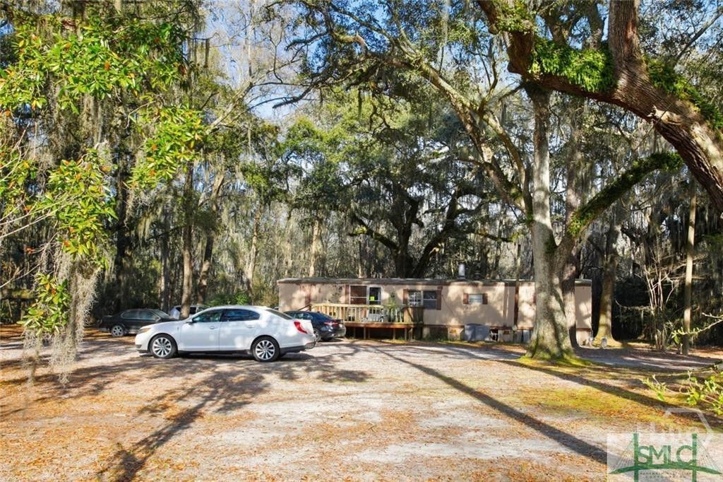 229 Hollingsworth, Midway, GA 31320