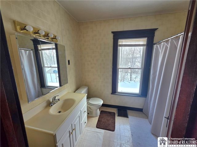 122 Weeks Street, Jamestown, NY 14701