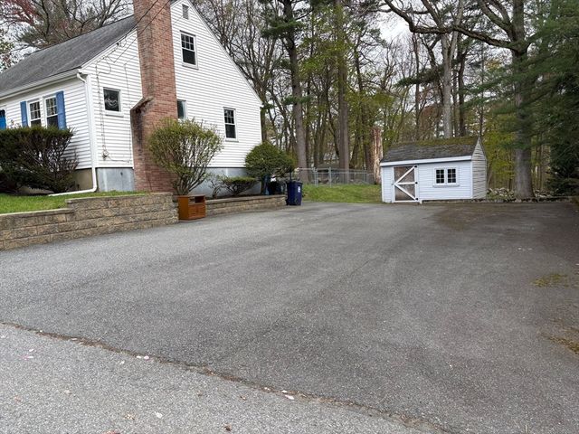 9 Longview Road, Wilmington, MA 01887