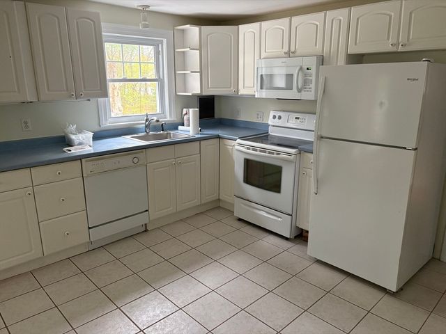 9 Longview Road, Wilmington, MA 01887