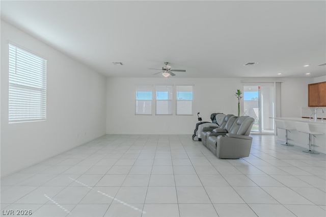 8635 Vermont Vista Street, Las Vegas, NV 89113