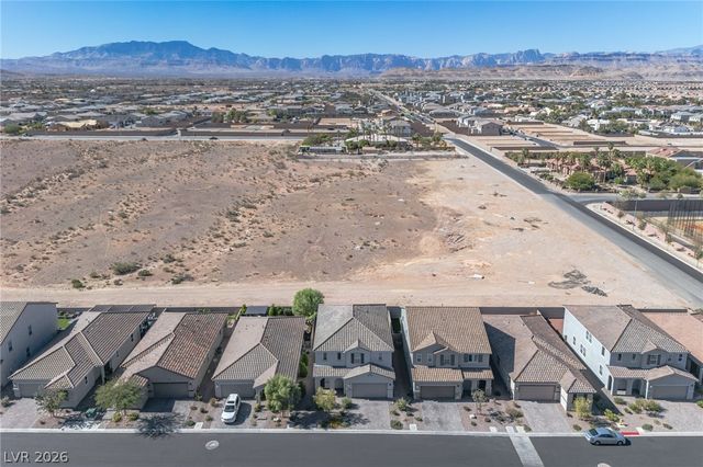 8635 Vermont Vista Street, Las Vegas, NV 89113