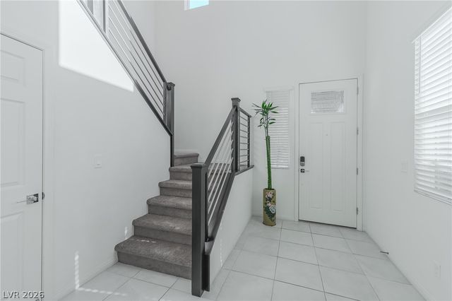 8635 Vermont Vista Street, Las Vegas, NV 89113