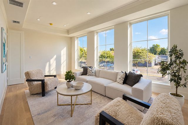 3733 Clover Lane, Dallas, TX 75220