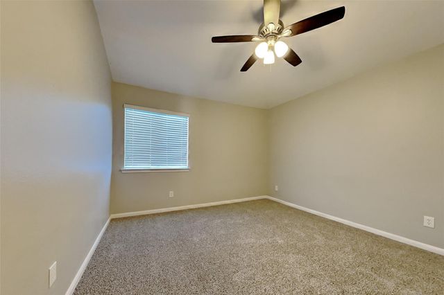 2831 Wild Oak Park Drive, Conroe, TX 77385