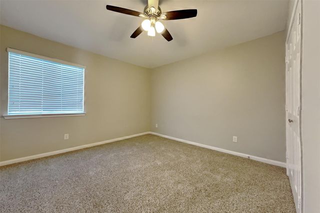 2831 Wild Oak Park Drive, Conroe, TX 77385