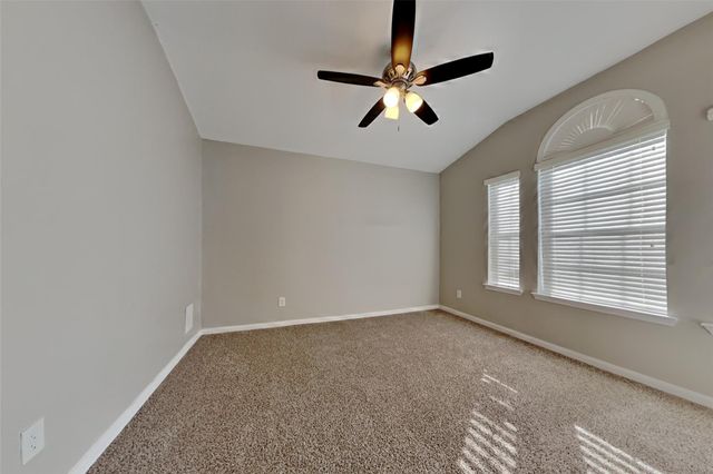 2831 Wild Oak Park Drive, Conroe, TX 77385