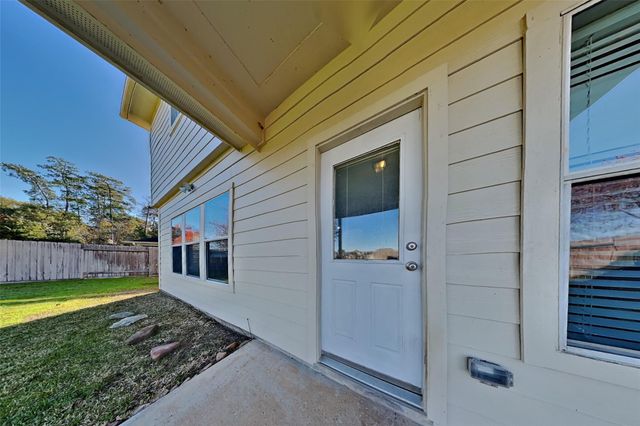 2831 Wild Oak Park Drive, Conroe, TX 77385