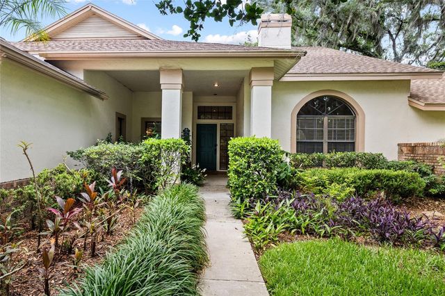 2555 MASON OAKS DRIVE, Valrico, FL 33596