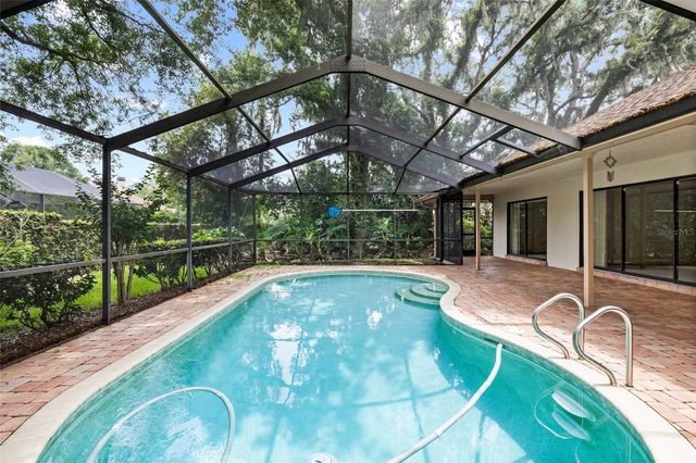 2555 MASON OAKS DRIVE, Valrico, FL 33596