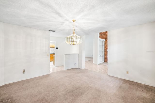 2555 MASON OAKS DRIVE, Valrico, FL 33596