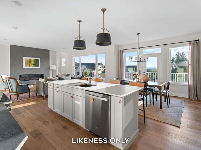 176 Mabel Way, South Burlington, VT 05403