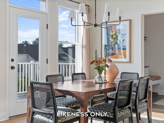 176 Mabel Way, South Burlington, VT 05403