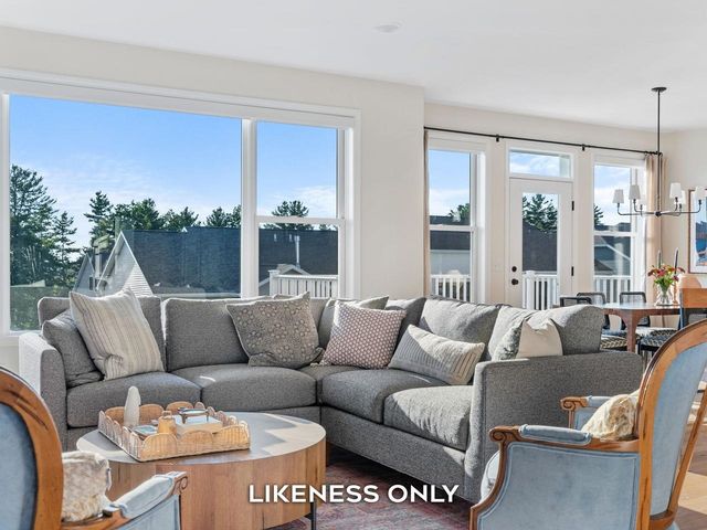 176 Mabel Way, South Burlington, VT 05403