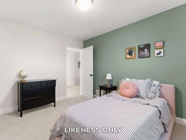 176 Mabel Way, South Burlington, VT 05403
