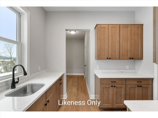 176 Mabel Way, South Burlington, VT 05403