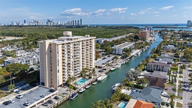 2350 NE 135th St 811, North Miami, FL 33181