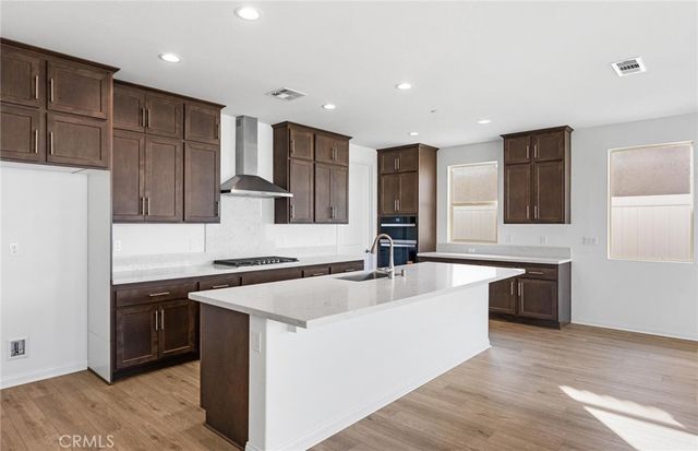 25328 Violane Drive, Menifee, CA 92585